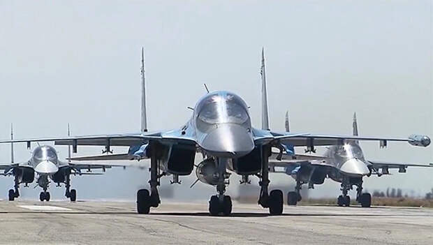 Вылет первой группы самолетов ВКС России с авиабазы Хмеймим. Архивное фото