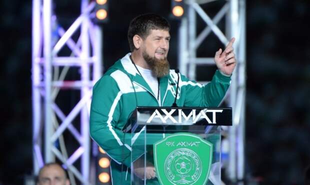 Глава Чечни Рамзан Кадыров призвал представителей Абсолютного бойцовского чемпионата (UFC) встретиться с чеченскими спортсменами и определить кто из них сильнее. Кадыров отметил что поединки наверняка получились бы очень зрелищными. Он добавил что это были бы бои до конца а соперники стали бы биться насмерть.