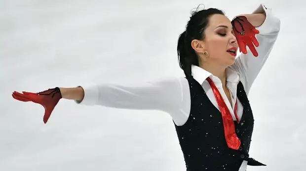 Идеальное утро Туктамышевой, подготовка Загитовой к ЕГЭ и пародия Ягудина: чем занимаются фигуристы на карантине