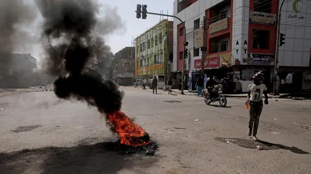 Посольство России в Судане приняло меры безопасности из-за ситуации в городе