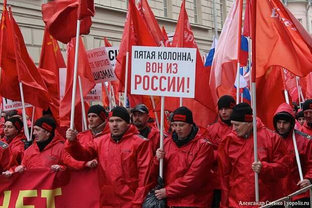 Простой вопрос Президенту: как народу относиться к национал-предателям?