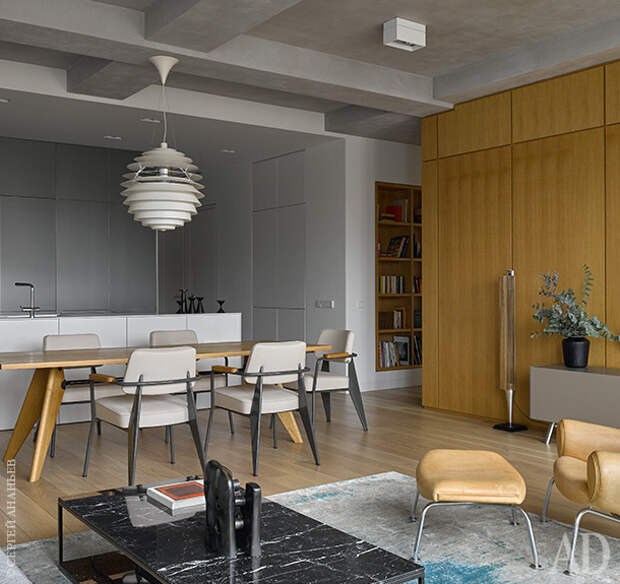 Квартира в Москве, дизайнеры Дарья Касацкая и Филипп Тангалычев. Нажмите на фото, чтобы посмотреть все интерьеры квартиры.