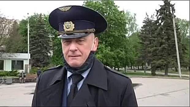 Жители Славянска намекнули, что готовы уйти и с чемоданом и с вокзалом