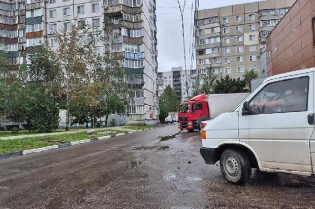 В Тамбове после ночного дождя проверили проблемный участок на улице Астраханской