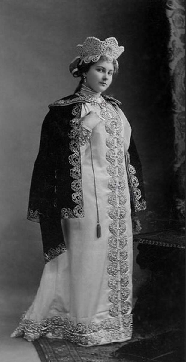 Цветные фото с бала 1903 года (подборка)