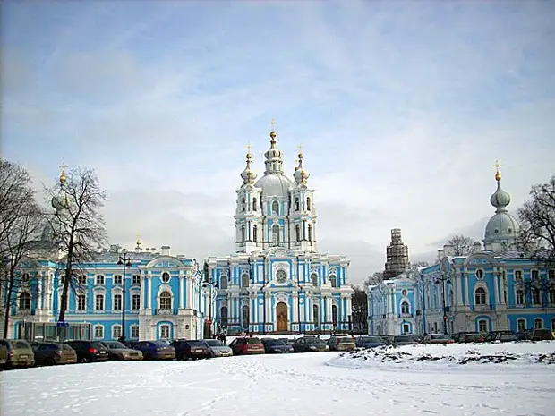 Смольный собор Санкт Петербург новогодний