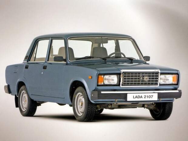 Lada 2107 по-прежнему лидирует в продажах подержанных авто. "За Рулем" www.zr.ru 201204171044_vaz_2107_575x431