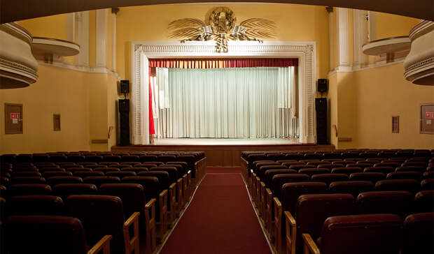 Новосибирский театральный институт купил здание ДК "Энергия"