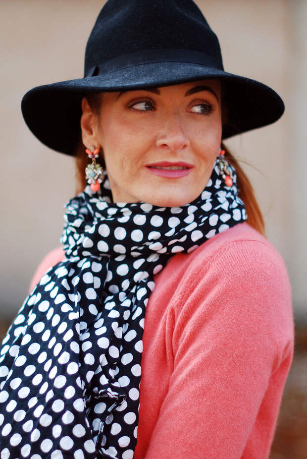 Coral cashmere and black polka dots - fall style