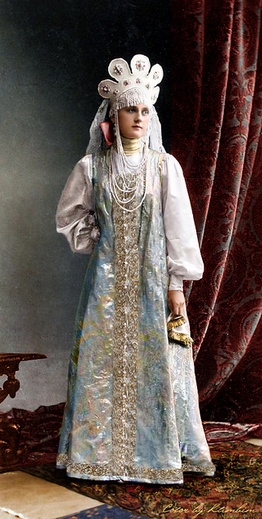 Цветные фото с бала 1903 года (подборка)