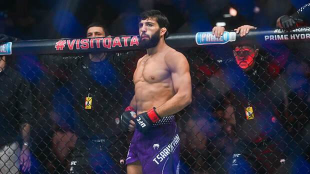 Царукян сообщил, когда планирует драться за титул UFC