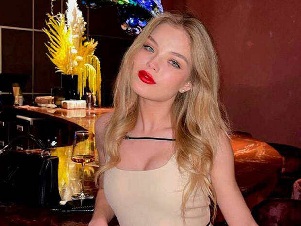 Urozhenka-Orenburga-Miss-Rossiya-вЂ”-2022 (700x525, 312Kb)