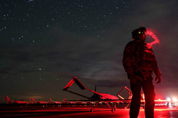 В поселке Новая Адыгея удар дрона повредил не менее 25 квартир в жилом доме