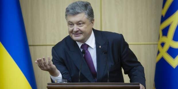 Порошенко заблокировал продажу дочек Сбербанка из-за отказа покупать фабрику Roshen