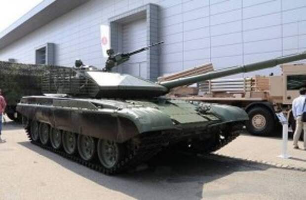 1496657305_excalibur_t-72_scarab_new_modernization_project_of_soviet-made_t-72_main_battle_tank_at_idet_2017_640_001-5133893ce9c0d4a05592fb1816da3846