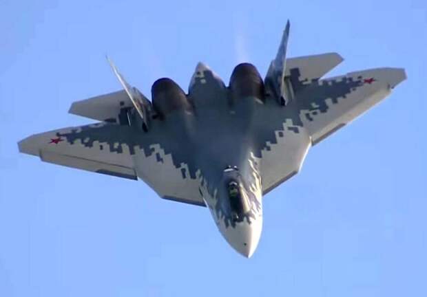 Sohu просчитало реальные шансы F-22 победить в воздухе Су-57  