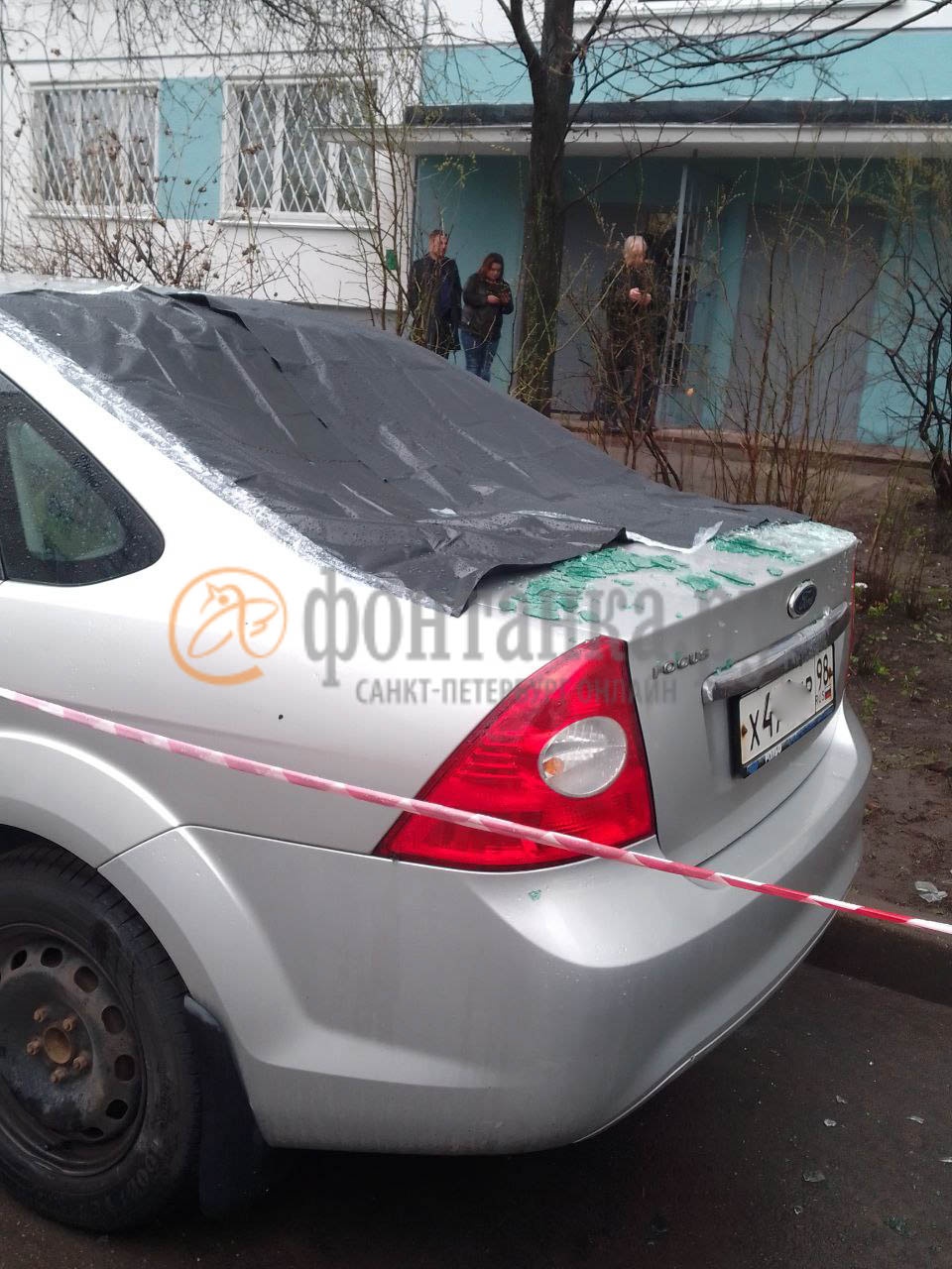 «Нехороший дом». СК выясняет стал ли ночной фейерверк в доме на Товарищеском оффлайновыми разборками геймеров