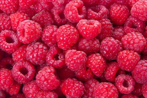 Летние продукты, которые помогут освежиться