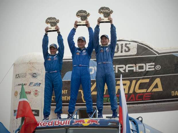 Чемпионы Africa Eco Race вернулись домой Чемпионы Africa Eco Race вернулись домой