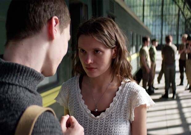 Не отрывай глаза (2025) Не отрывай глаза (2025)