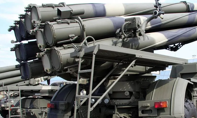 Здравствуйте. О том что нам нужен свой собственный, российский аналог HIMARS стали говорить уже довольно давно.-2