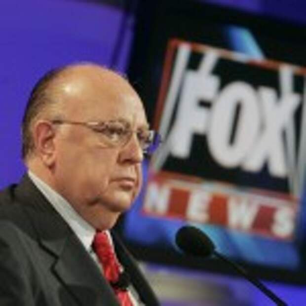 Roger Ailes, chairman and CEO of Fox News and Fox Television Stations, answers questions during a panel discussion at the Television Critics Association summer press tour in Pasadena, California July 24, 2006. REUTERS/Fred Prouser (UNITED STATES)