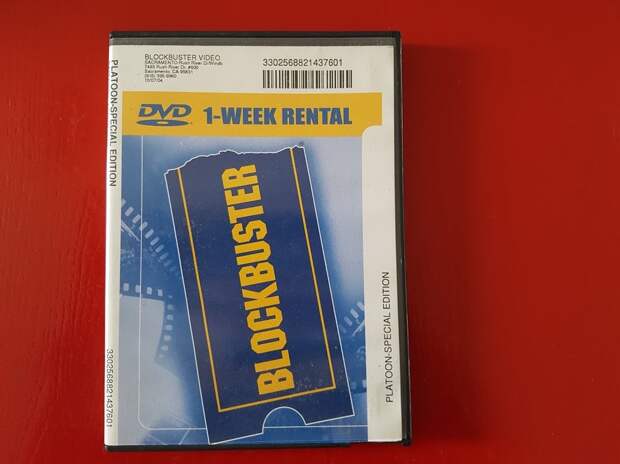 The video renal market eventually went bust, however. As Netflix began shipping movies directly to people's homes (and as streaming video became more popular), Blockbuster found itself struggling to entice buyers. It went bankrupt in 2010.