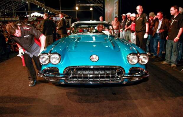 1958 Chevrolet Corvette (2)