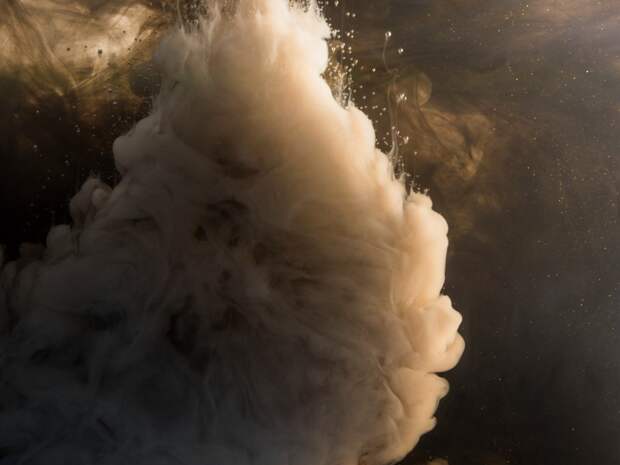 В Сызрани неизвестные взорвали две дымовые шашки в разных районах города