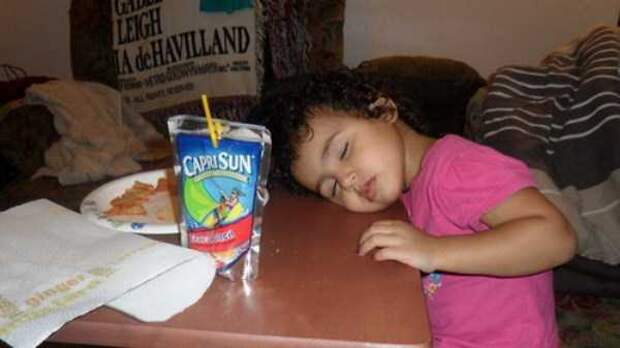 Дети могут уснуть где угодно дети, прикол, сон, фото