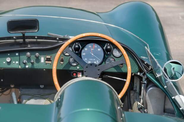 Aston Martin DBR1 1956 - вероятно самый дорогой автомобиль Британии RM Sotheby's, aston martin, авто, аукцион, гоночный автомобиль, олдтаймер, ретро авто, спорткар