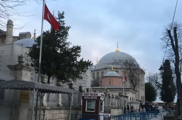 В Стамбуле пройдут переговоры глав Минобороны Турции, Британии и Италии