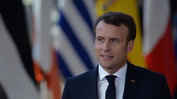 Пранкеры поговорили с Макроном от имени Зеленского