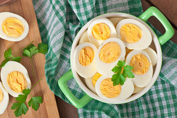 Врач Иванов: отказ от яиц не поможет снизить холестерин