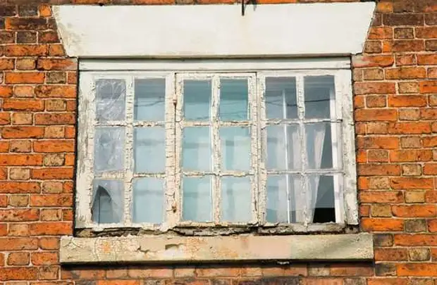 Как отреставрировать старые окна?
