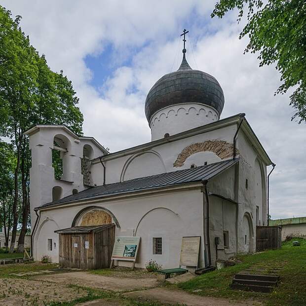 File:Pskov asv07-2018 various49 Mirozhsky Monastery.jpg