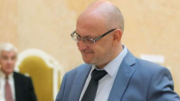 Милонов рассказал о «боевых отрядах» Резника, создающих проблемы в Петербурге