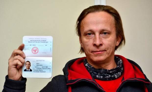 Иван Охлобыстин получил паспорт ДНР (видео)