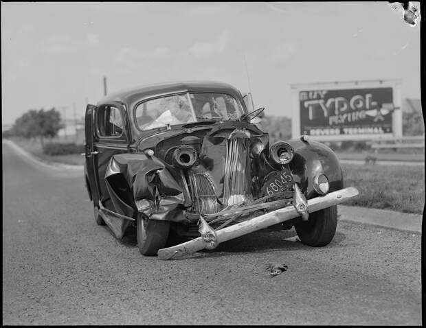 Фото подборка аварий на дорогах Америки в 1930—1950 годах