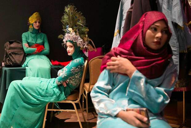 Исламская мода и Miss World Muslimah Исламская мода и Miss World Muslimah