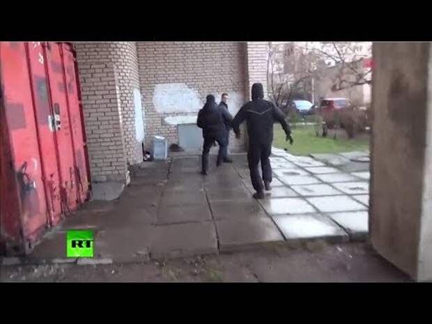 Видеокадры задержания сторонников ИГ, планировавших теракты в Петербурге