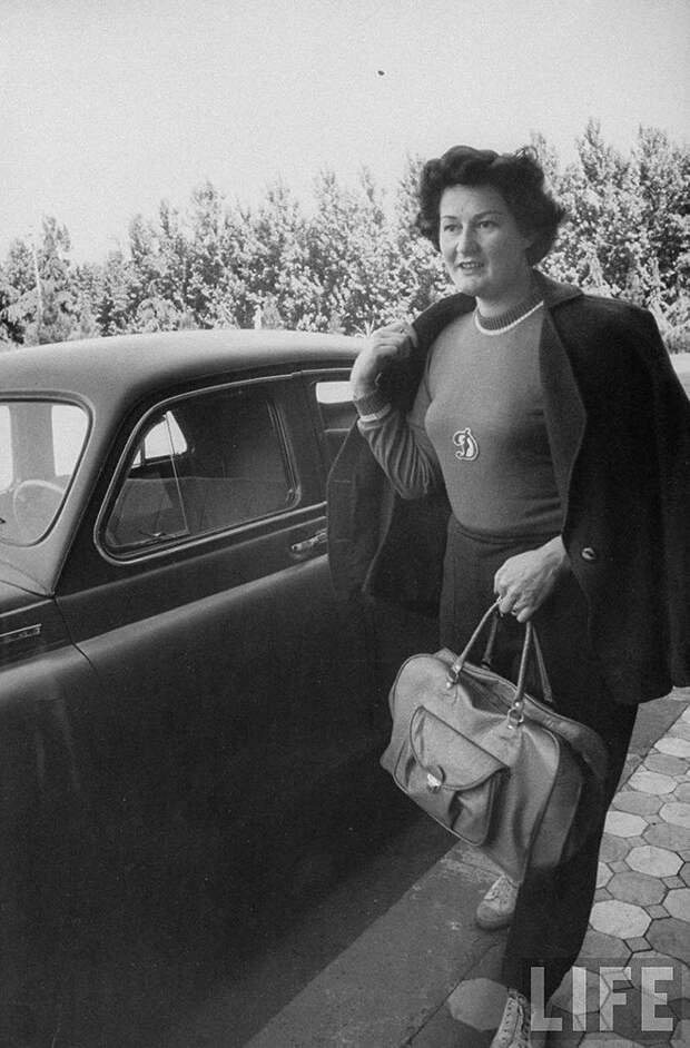 ByLarsen31 Москвички в 1956 году