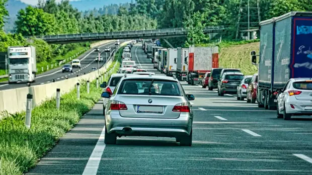 На дорогах будет жарко: Крым летом ждет бум автомобильных туристов