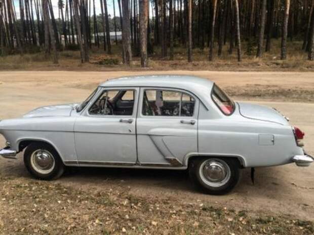 Прекрасно сохранившаяся ГАЗ-21 «Волга» 1962 года выпуска (20 фото) Прекрасно сохранившаяся ГАЗ-21 «Волга» 1962 года выпуска (20 фото)