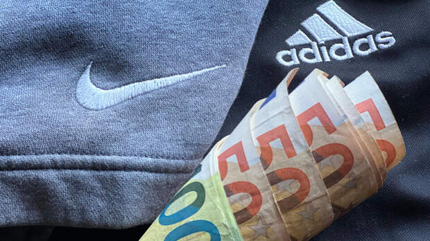 Nike и Adidas схлестнулись в суде из-за полосок на брюках