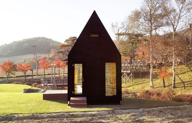 Slow Town Tiny House - модульный домик, расположенный в провинции Канвондо  (Южная Корея).