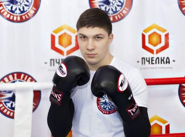К умирающему бойцу MMA Денису Раздрогову необычно долго ехала скорая