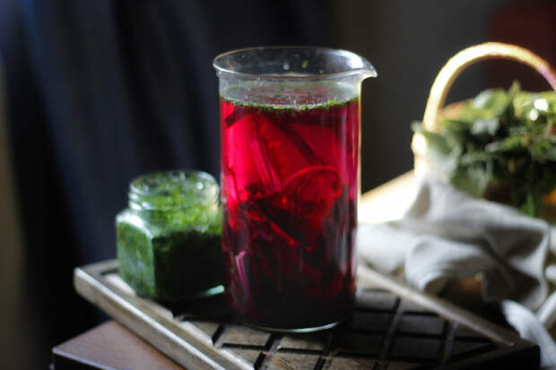 Живая ферментация - это не просто способ изменить вкус овощей, сохранить их, сделать вкуснее, но и способ обогатить из витаминами группы В, фолиевой кислотой, биотином и рибофлавином.-4
