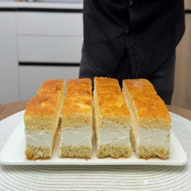 Просто йогурт и яйца: секрет воздушного Рождественского десерта, который все примут за сложную выпечку