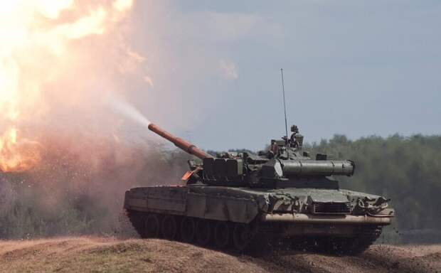 В сентябре прошлого года стало известно, что по указанию Министерства обороны РФ на предприятиях Уралвагонзавода начнется производство танков Т-80. Фактически с нуля.-2